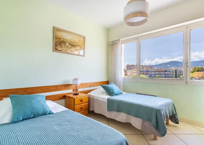 La Corvette By Interhome Le Lavandou